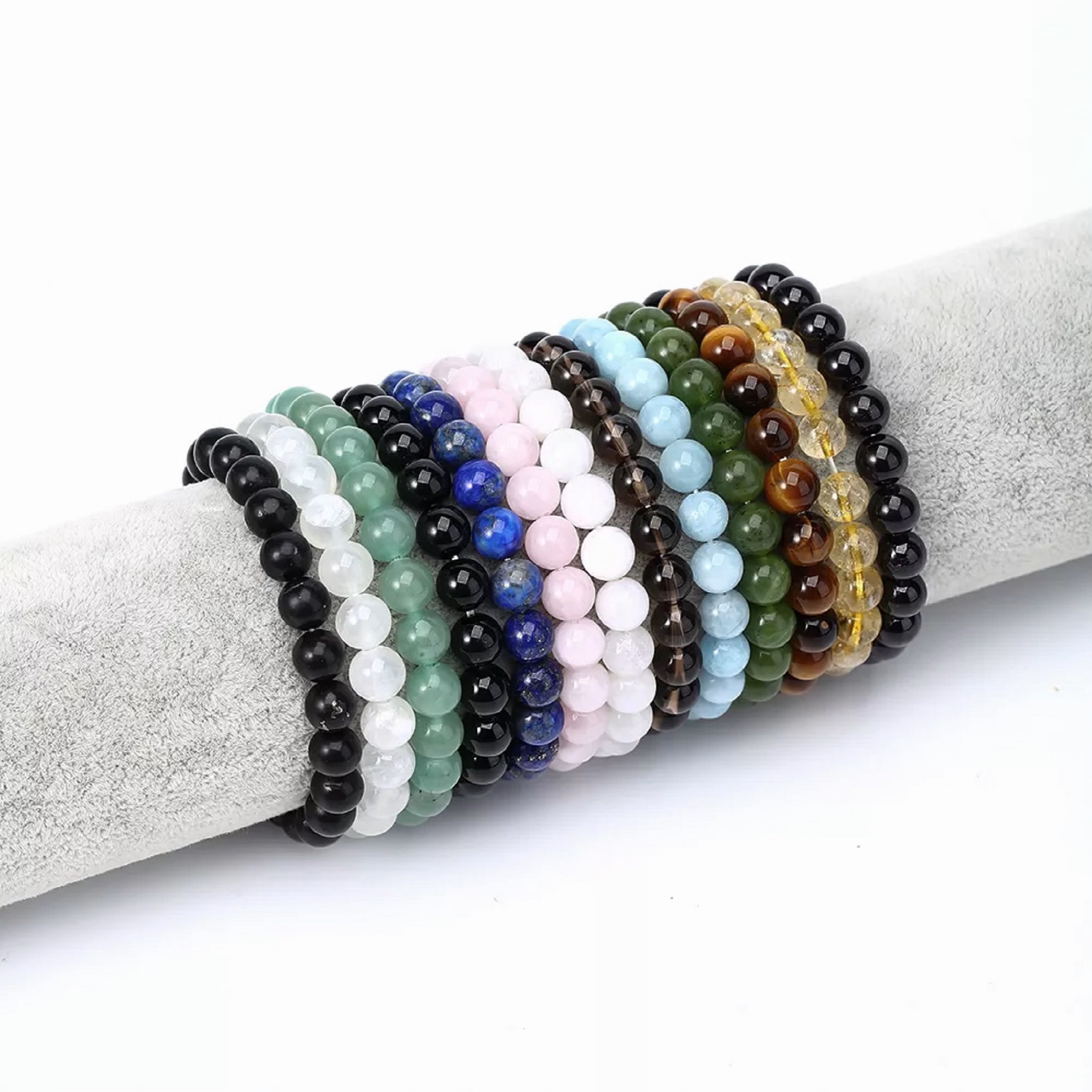 Hiraola's Product Image